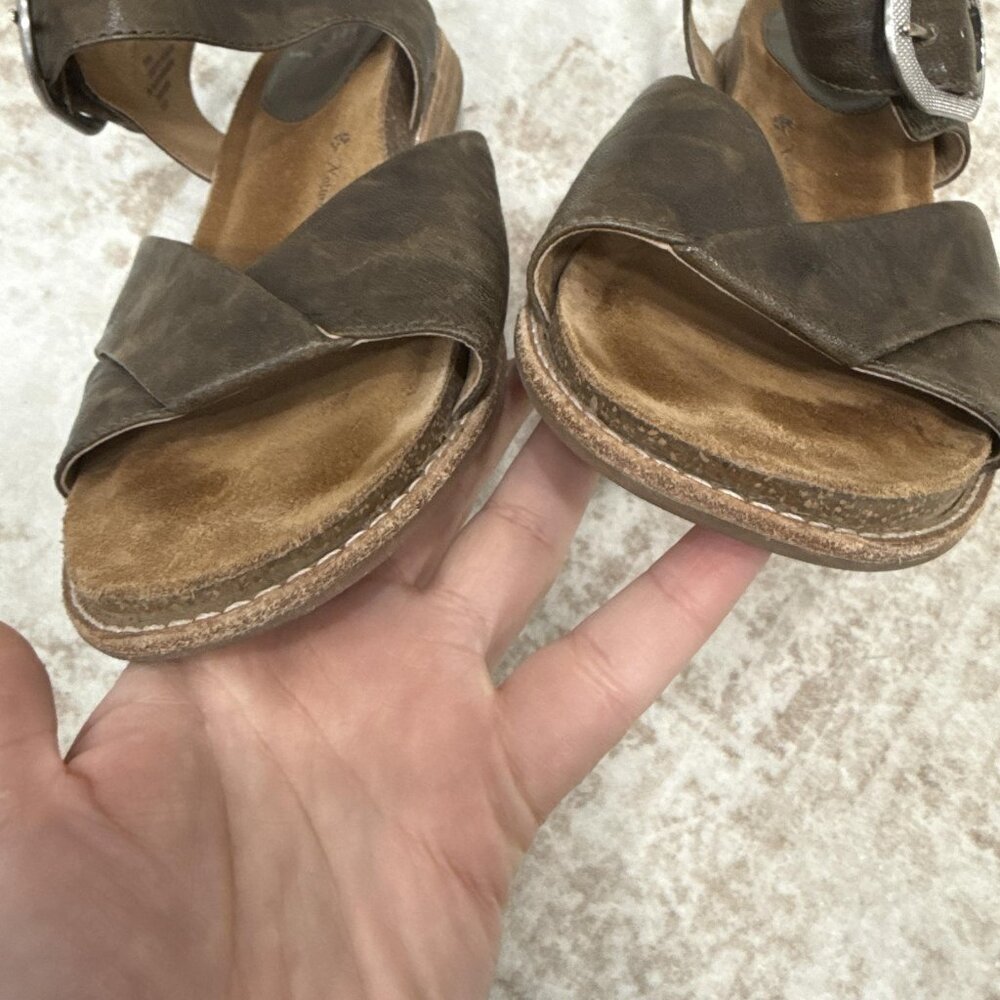Sofft Shoes Womens Size 10 Brown Leather Sandals Ankle Strap Comfort Cork Wedge - Picture 10 of 13